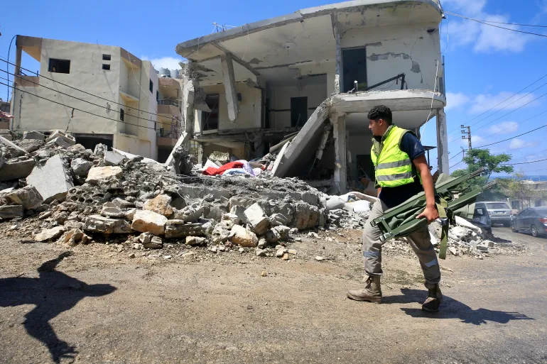 Israeli Strikes in Southern Lebanon Kill 10 Including Senior Army Officers