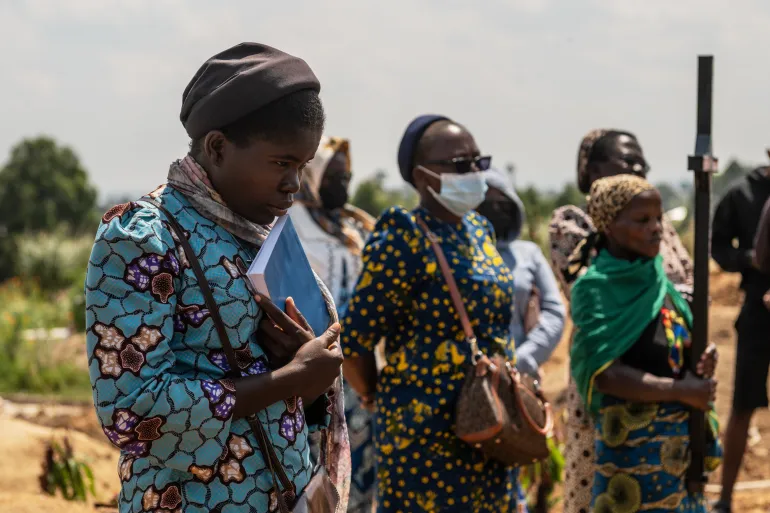 Ebola cases surpass 1,000 in DR Congo amid violence and displacement